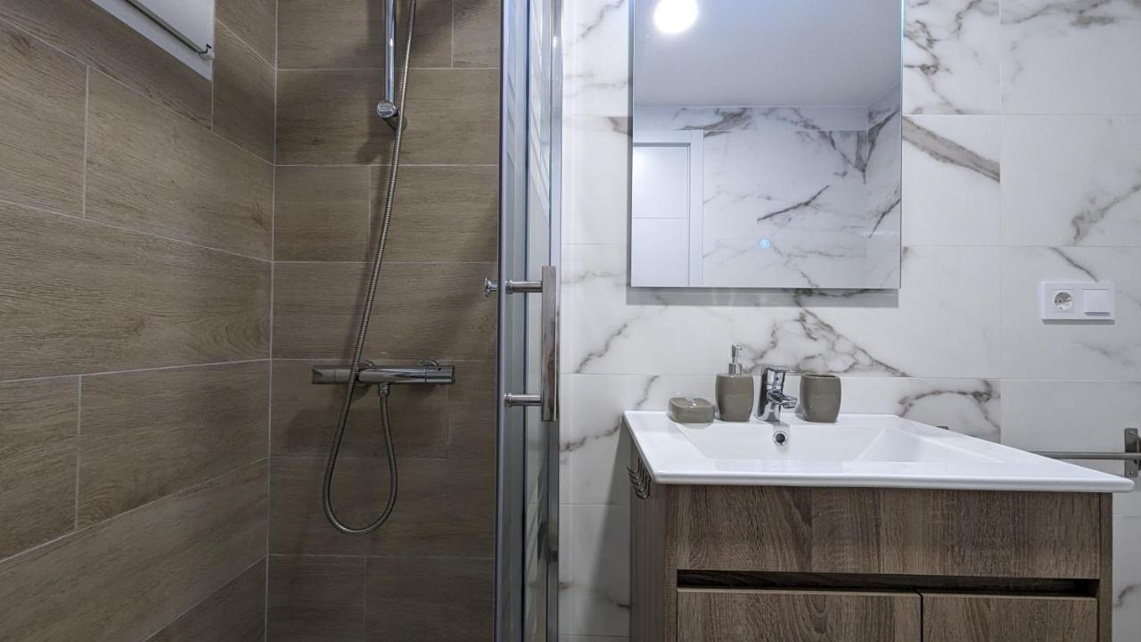Tropic Mar Sun & Beach Apartment Μπένιντορμ Εξωτερικό φωτογραφία