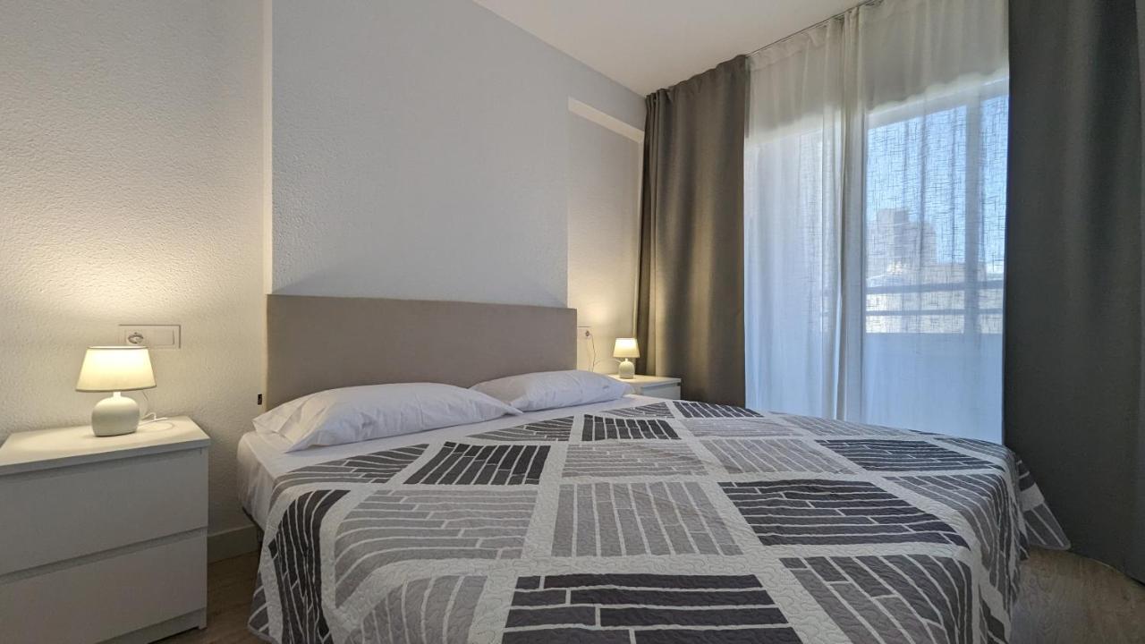 Tropic Mar Sun & Beach Apartment Μπένιντορμ Εξωτερικό φωτογραφία